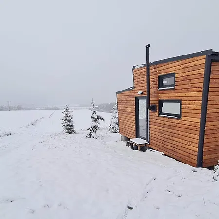Tiny House Pod Tresni Kaznejov