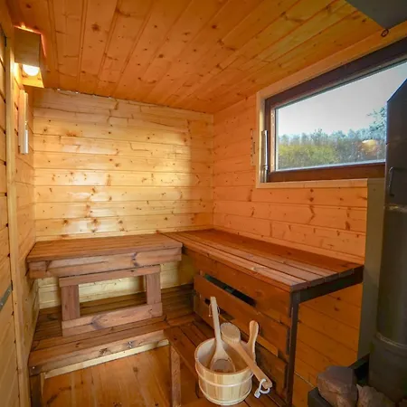 Tiny House Pod Třešní