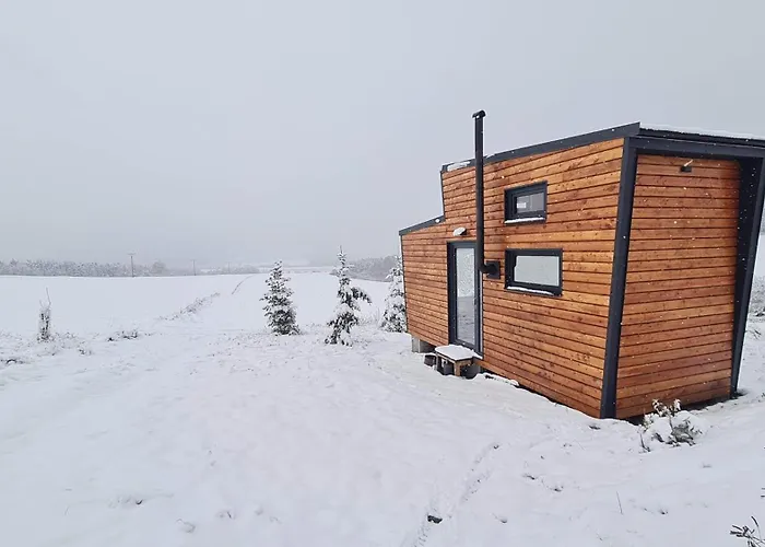 Tiny House Pod Tresni Kaznejov